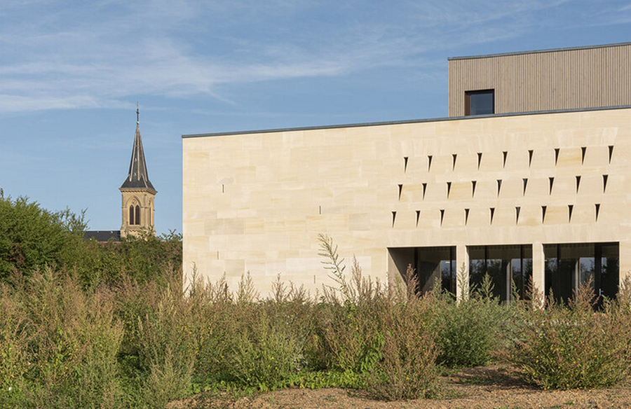 Sustainable Construction: The Audun-Le-Roman Clinic