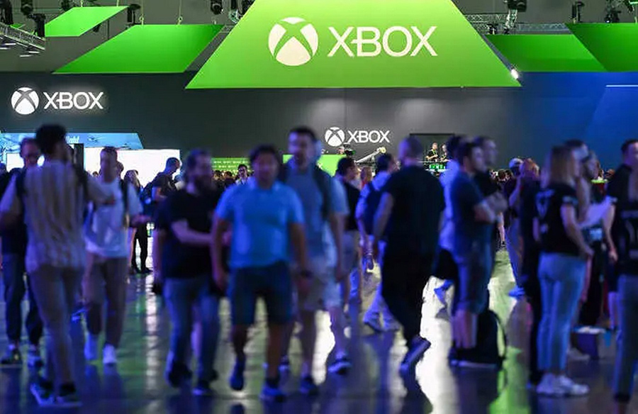 Microsoft’s Decision to Expand Xbox Games to Rival Consoles