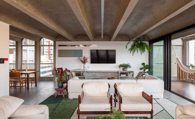 Arches Apartment: A Modernist Gem Revived